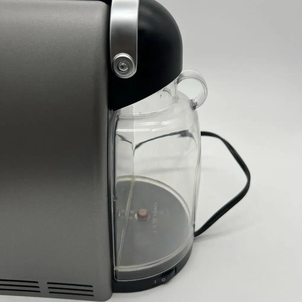 Nespresso black essenza